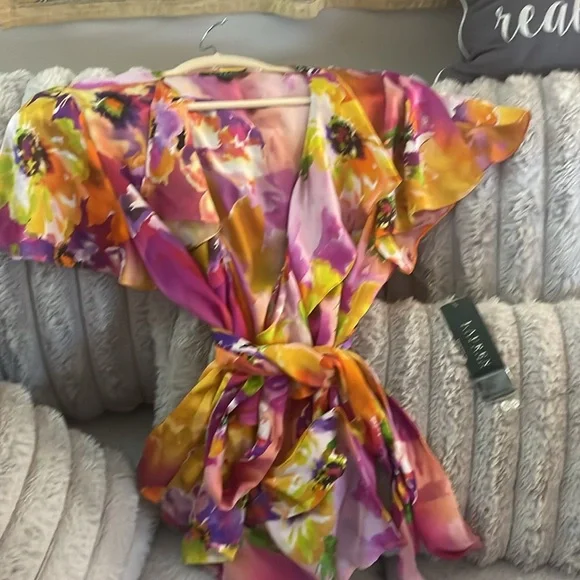 NWT Lauren Ralph Lauren GORGEOUS FLORAL RUFFLE All silk Blouse Size 14 - Picture 1 of 13